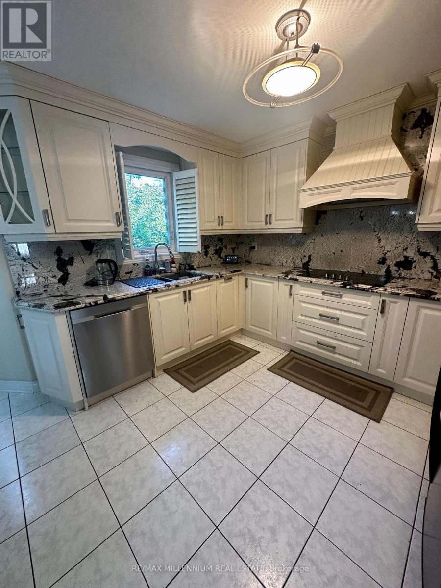 3091 Eden Oak Crescent, Mississauga, Ontario  L5L 5V2 - Photo 7 - W12347549