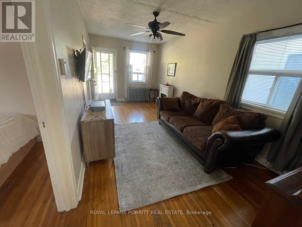 Property at 44 TWENTIETH STREET image 2