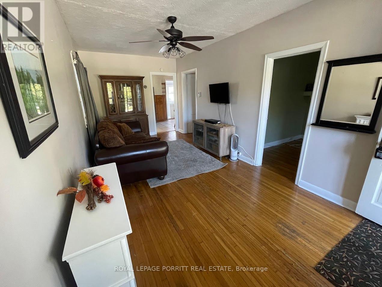 Property at 44 TWENTIETH STREET image 3