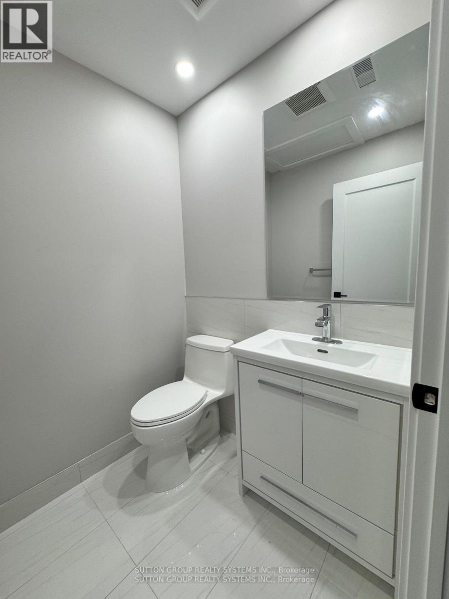 Upper - 4425 Curia Crescent, Mississauga, Ontario  L4Z 2Y2 - Photo 17 - W12347624