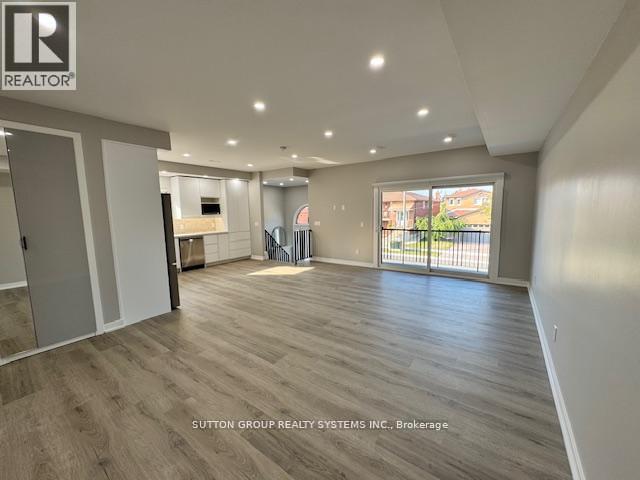 Upper - 4425 Curia Crescent, Mississauga, Ontario  L4Z 2Y2 - Photo 9 - W12347624