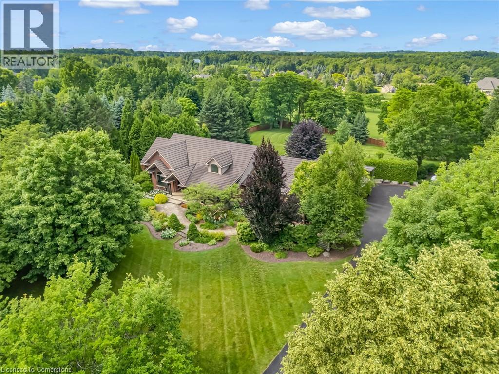 Property at 18 FOX RUN Drive image 4