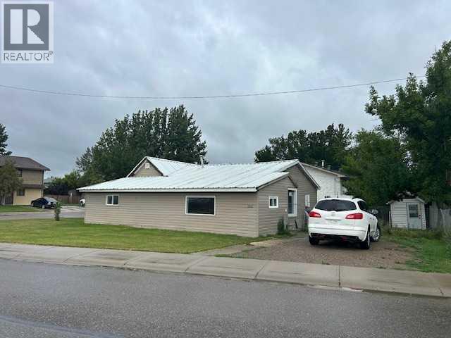 2012 18 Avenue, Coaldale, Alberta  T1M 1E3 - Photo 2 - A2248678