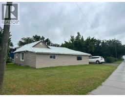 2012 18 Avenue, Coaldale, Ca