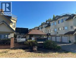 5 8591 BLUNDELL ROAD