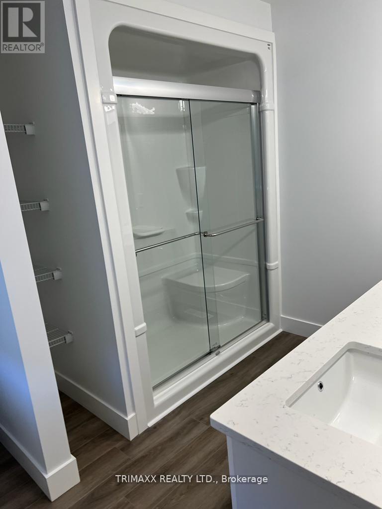 46 - 3635 Southbridge Avenue, London South (South W), Ontario  N6L 1K3 - Photo 11 - X12347542