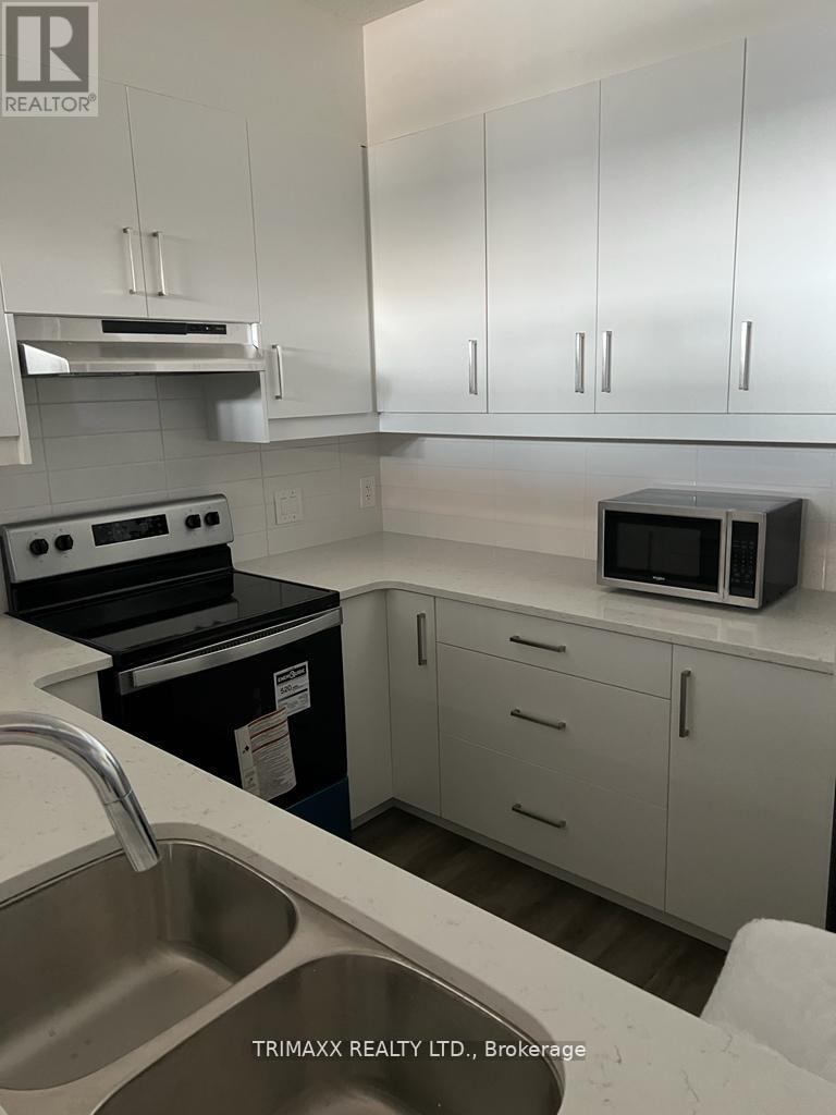 Property at 46 - 3635 SOUTHBRIDGE AVENUE image 2