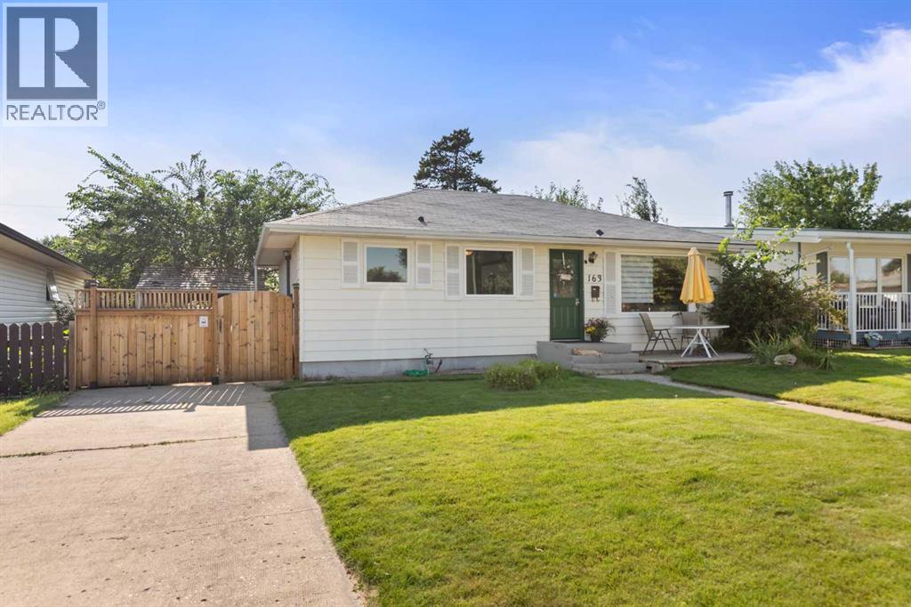 Property at 163 Herald Drive NW image 2