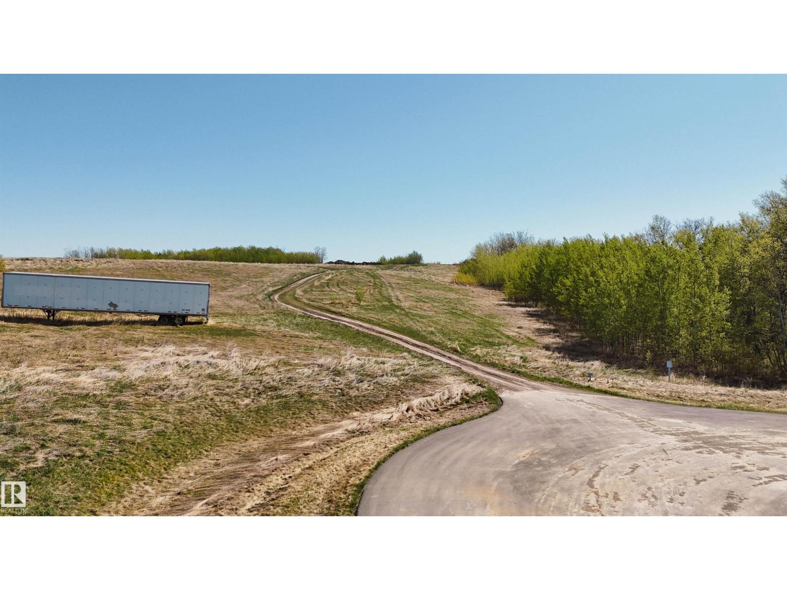 #102 2307 Twp Road 522, Rural Parkland County, Alberta  T7Y 3L7 - Photo 10 - E4452224