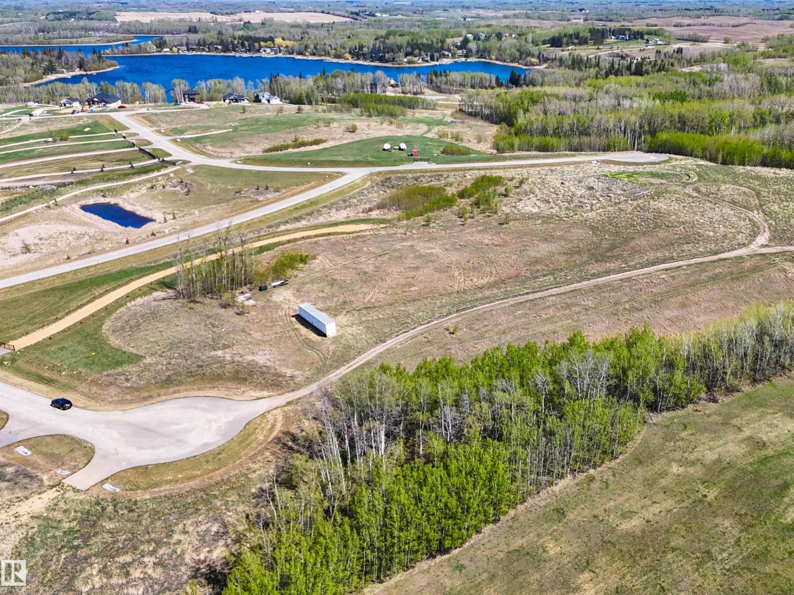 #102 2307 Twp Road 522, Rural Parkland County, Alberta  T7Y 3L7 - Photo 3 - E4452224