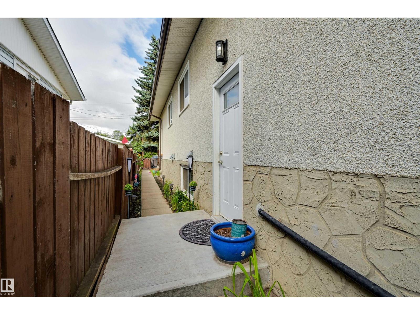 12812 +12814 125 St Nw Nw, Edmonton, Alberta  T5L 0T9 - Photo 11 - E4453246