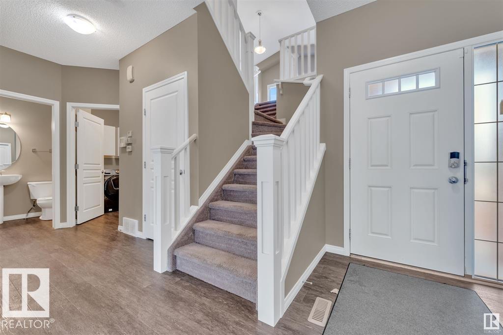 1627 161 St Sw, Edmonton, Alberta  T6W 3P4 - Photo 7 - E4453247