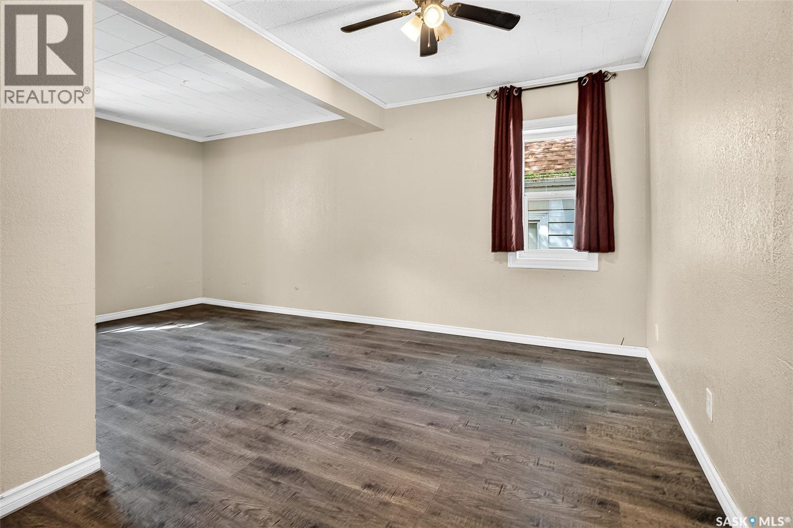 Property at 1130 Main STREET N image 5