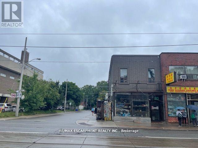 673 Gerrard Street E, Toronto, Ontario  M4M 1Y2 - Photo 3 - E12347637