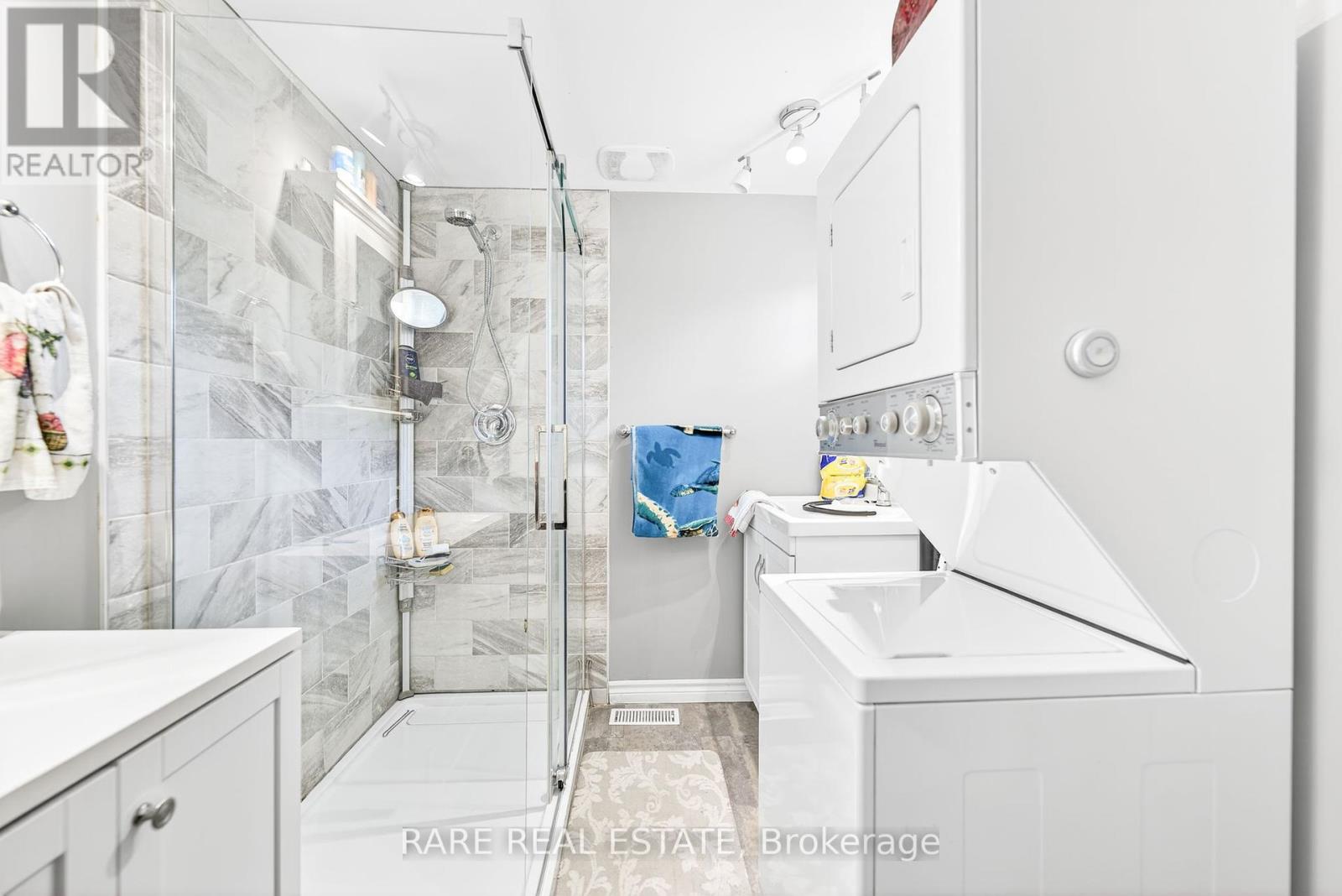 1646 Durham Regional Hwy 2, Clarington, Ontario  L1E 2R6 - Photo 6 - E12347681