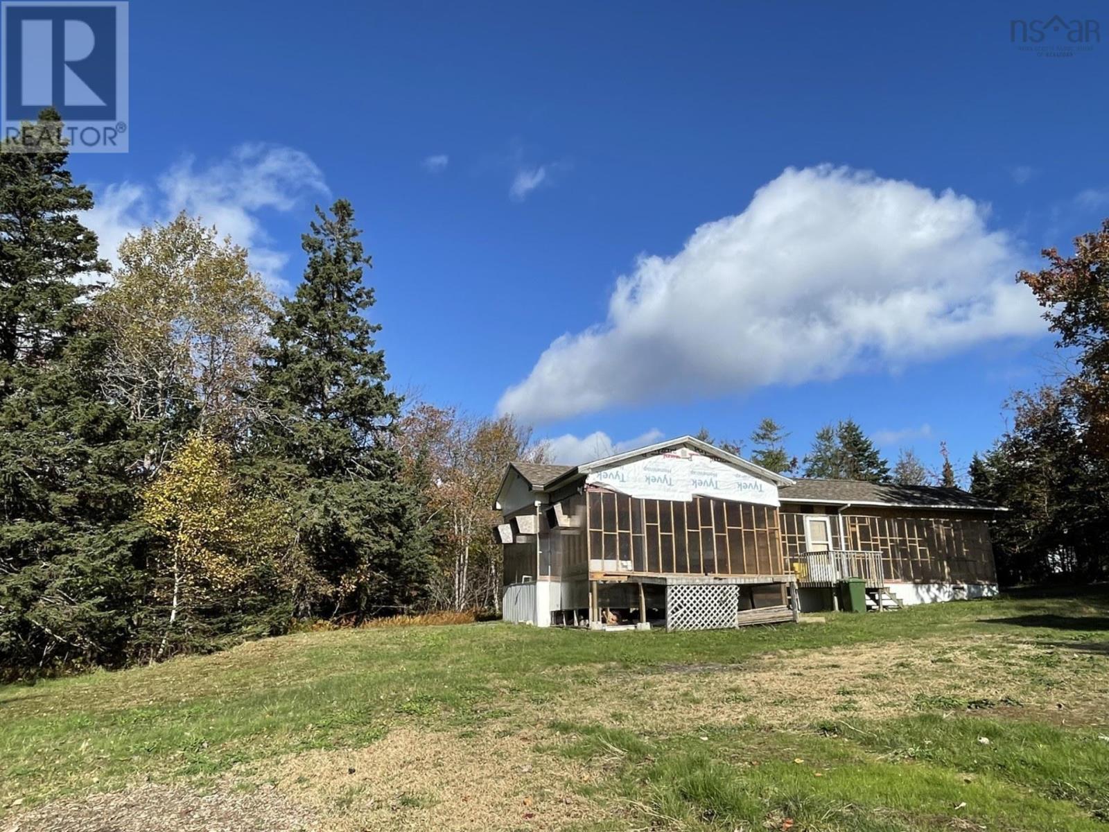 26 Silver Court, Cow Bay, Nova Scotia