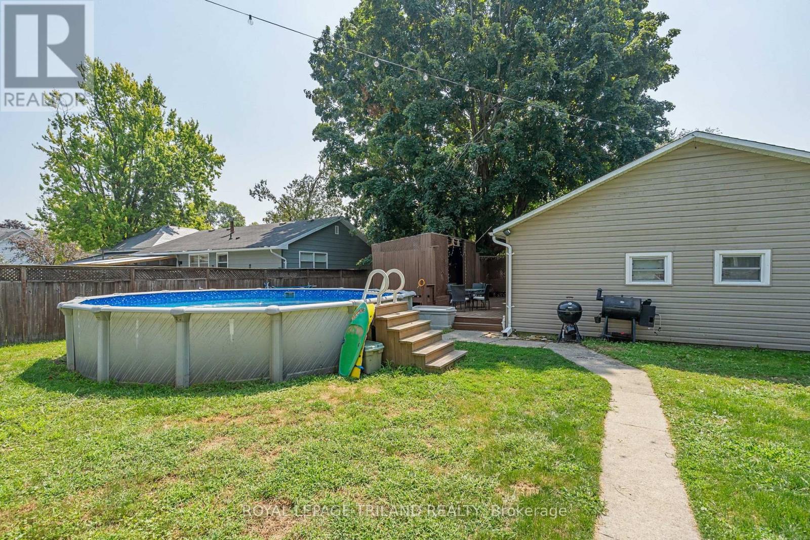 8026 Centre Street, Brooke-Alvinston, Ontario  N0N 1A0 - Photo 34 - X12347782
