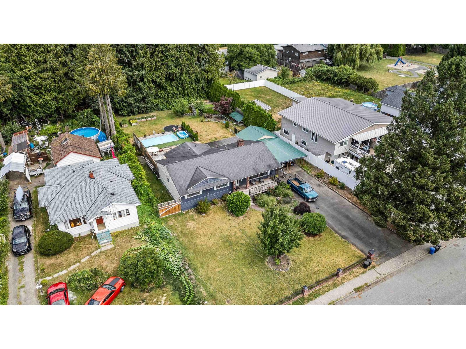 Property at 46465 BROOKS AVENUE image 2
