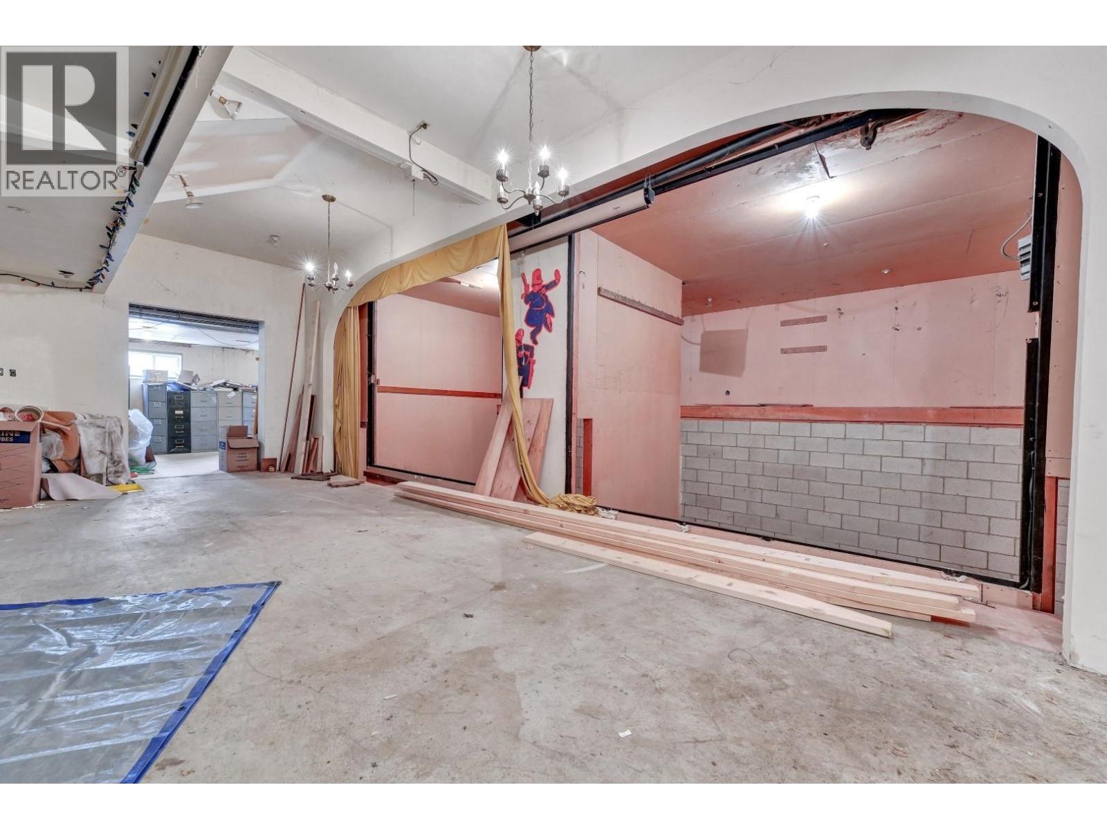 5067 Dover Street, Burnaby, British Columbia  V5H 1R4 - Photo 11 - R3037513