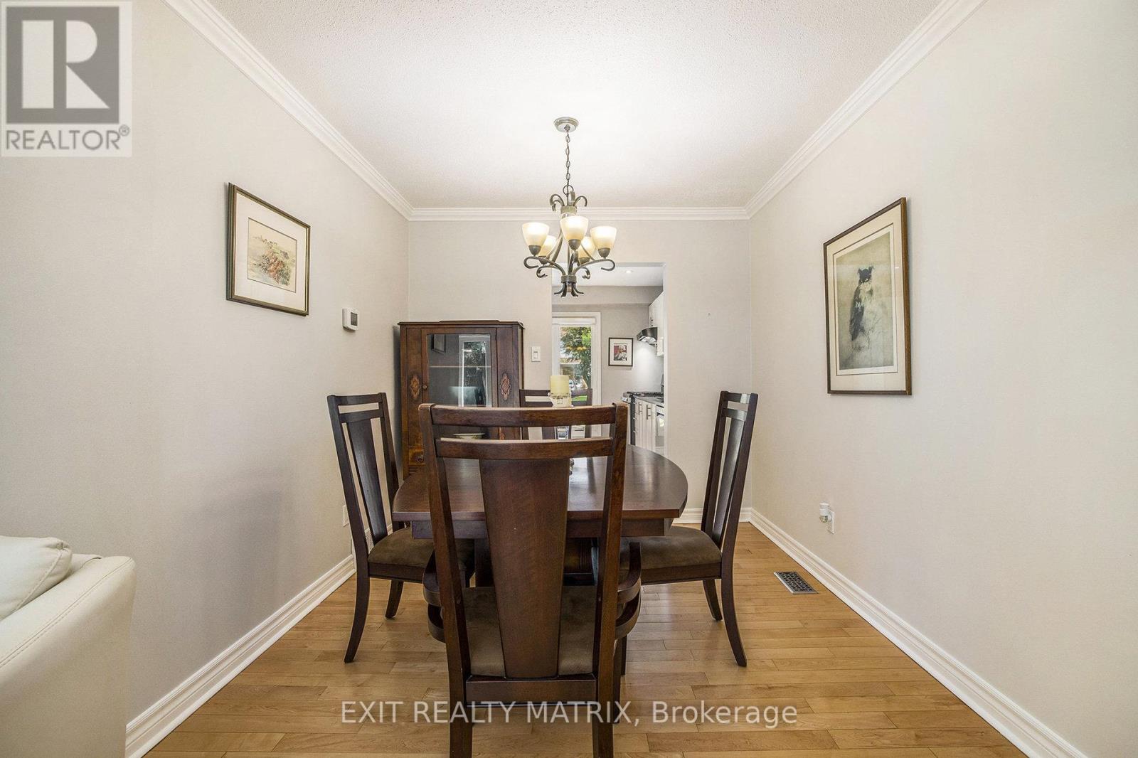 30 Glen Park Drive, Ottawa, Ontario  K1B 3Z2 - Photo 16 - X12347742