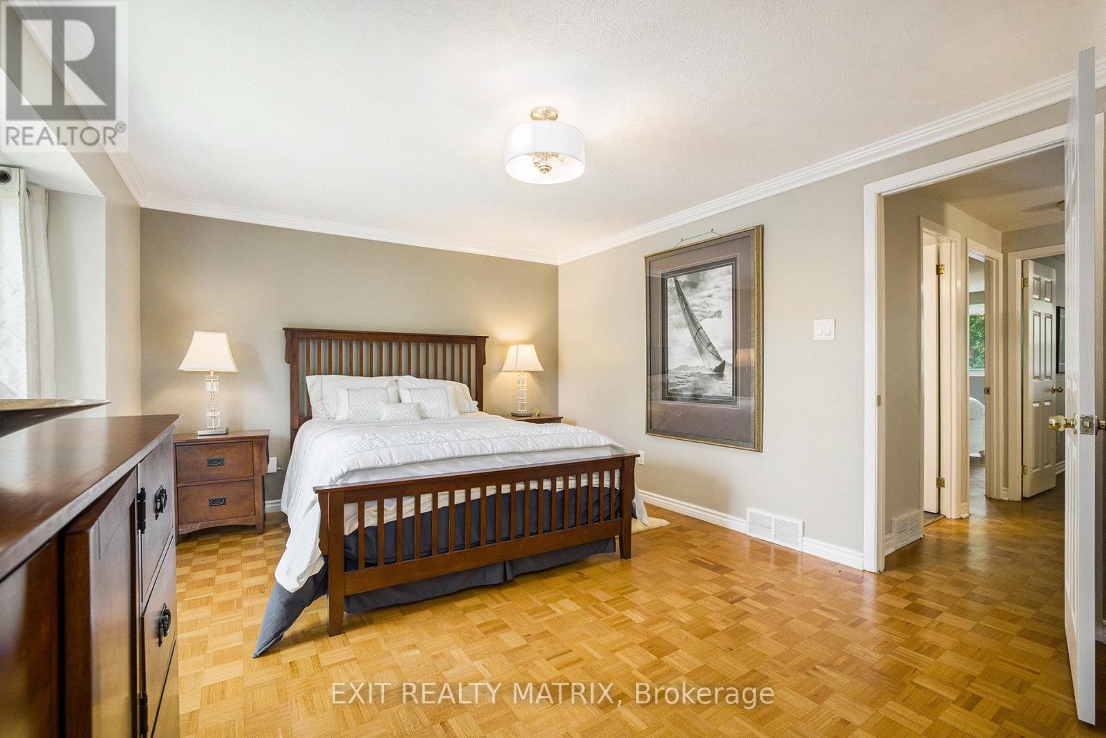 30 Glen Park Drive, Ottawa, Ontario  K1B 3Z2 - Photo 25 - X12347742