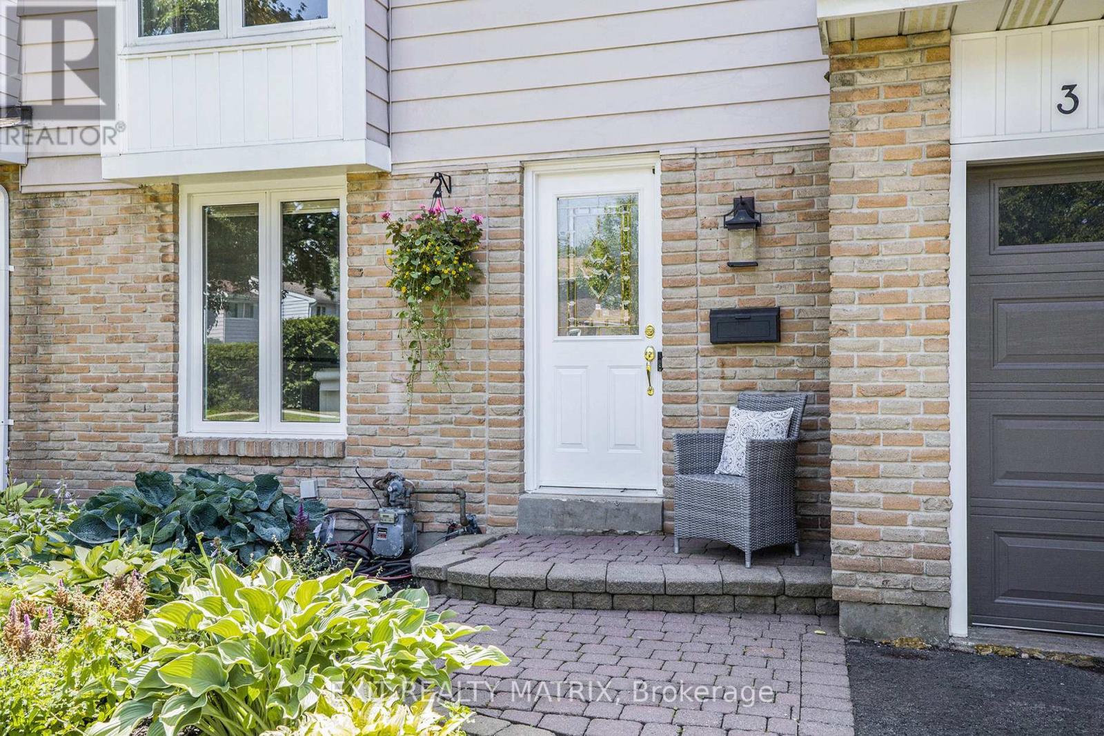 Property at 30 GLEN PARK DRIVE image 3