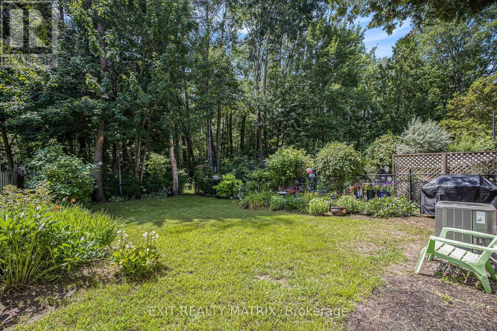30 Glen Park Drive, Ottawa, Ontario  K1B 3Z2 - Photo 37 - X12347742