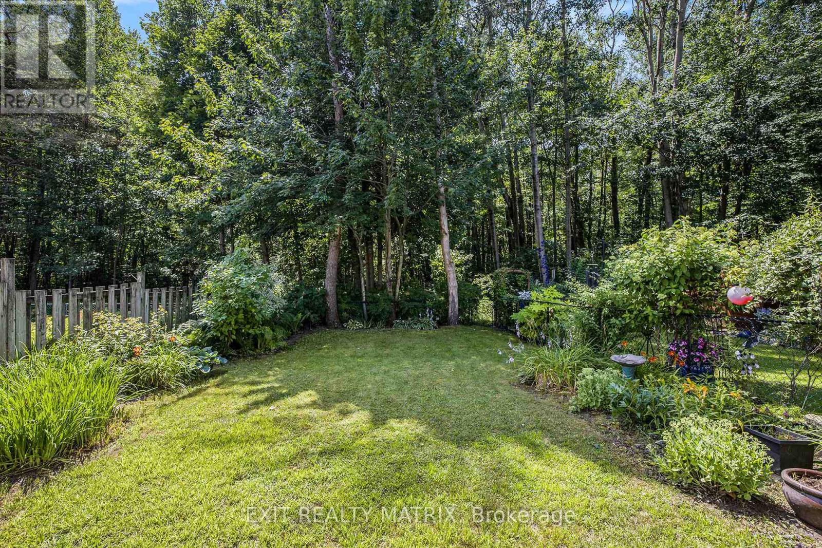 30 Glen Park Drive, Ottawa, Ontario  K1B 3Z2 - Photo 39 - X12347742