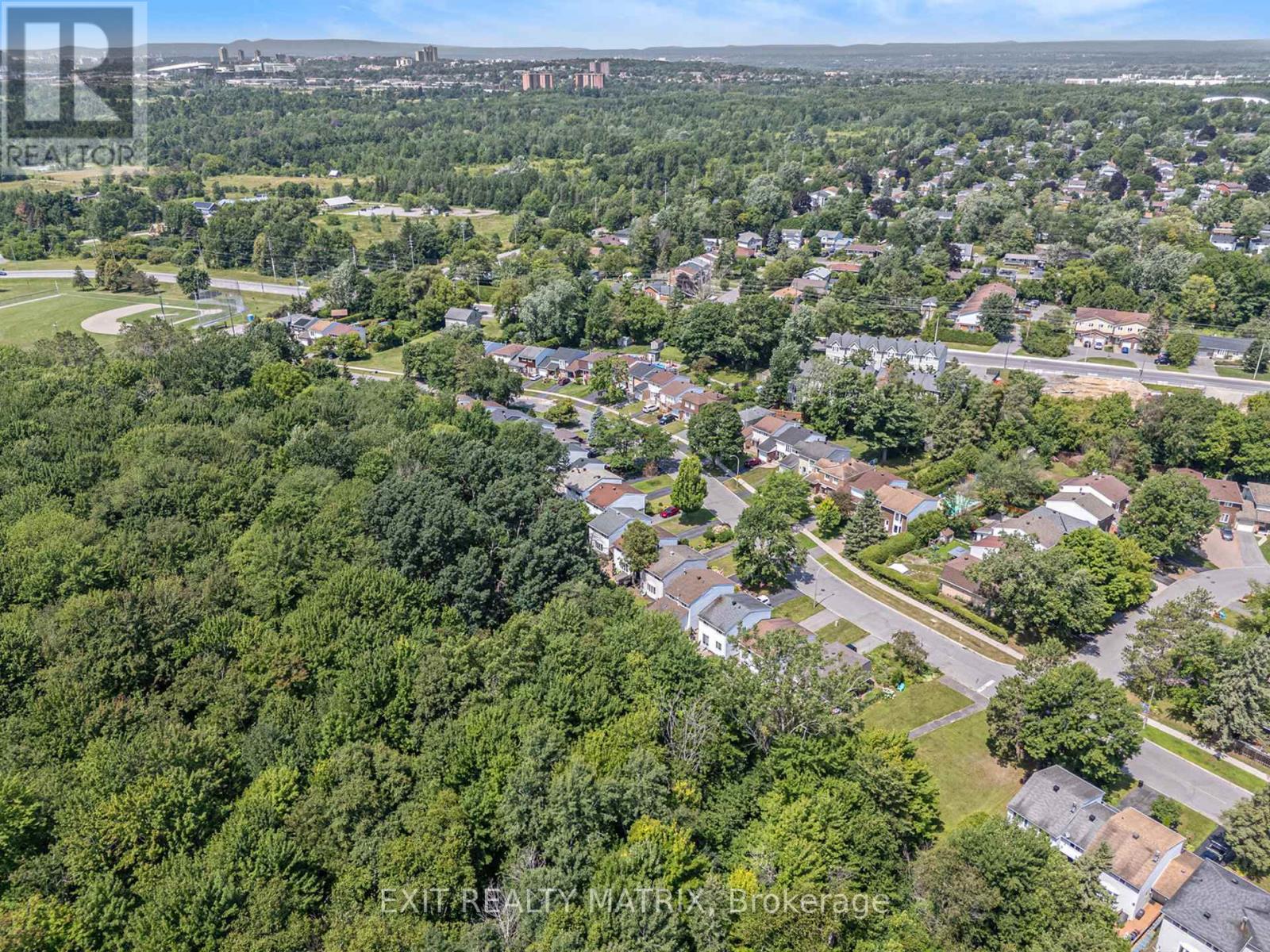 30 Glen Park Drive, Ottawa, Ontario  K1B 3Z2 - Photo 41 - X12347742