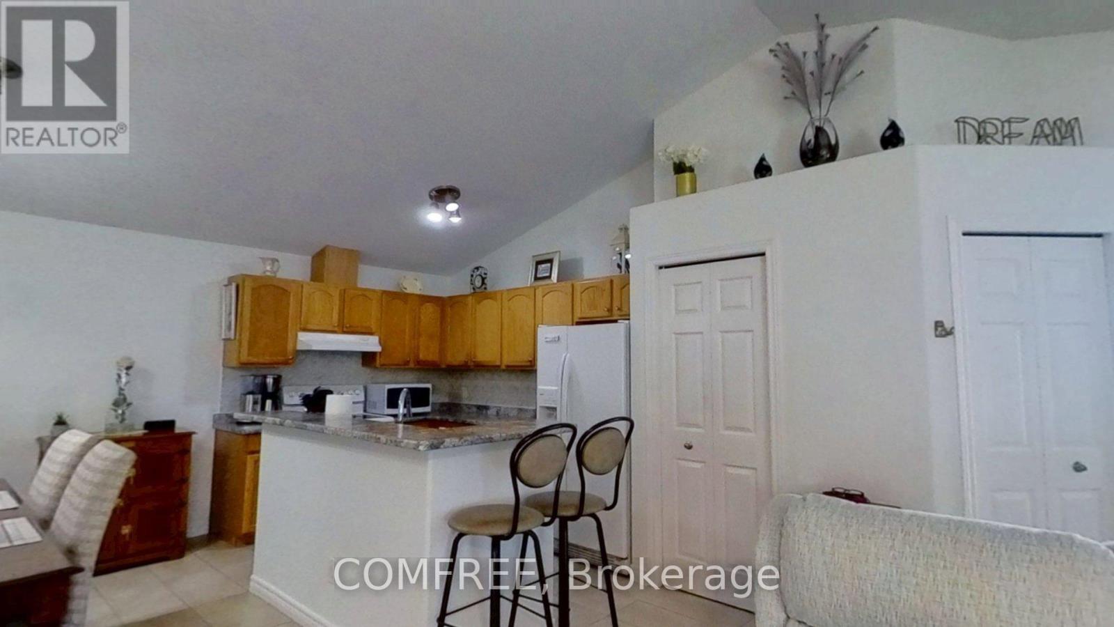 20 Normandy Avenue, Kingsville, Ontario  N9Y 4B4 - Photo 7 - X12347771