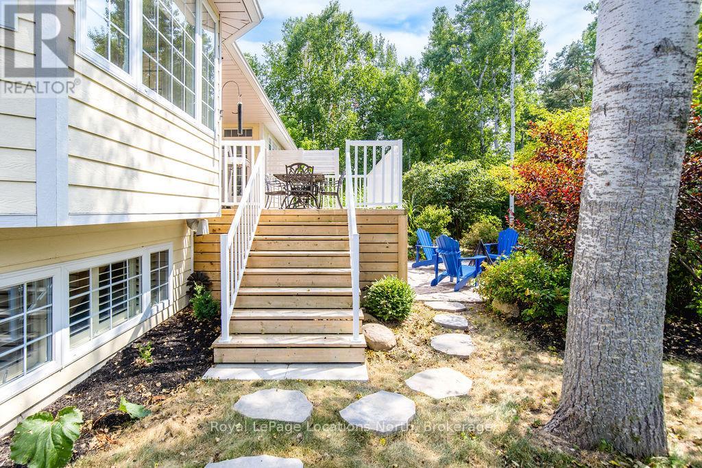 50 Blackburn Avenue, Clearview, Ontario  L0M 1P0 - Photo 41 - S12346450
