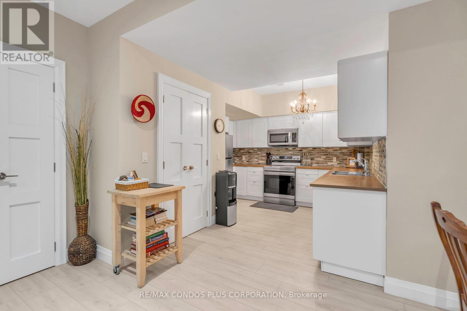 89 Superior Avenue, Toronto, Ontario  M8V 2M7 - Photo 5 - W12347660