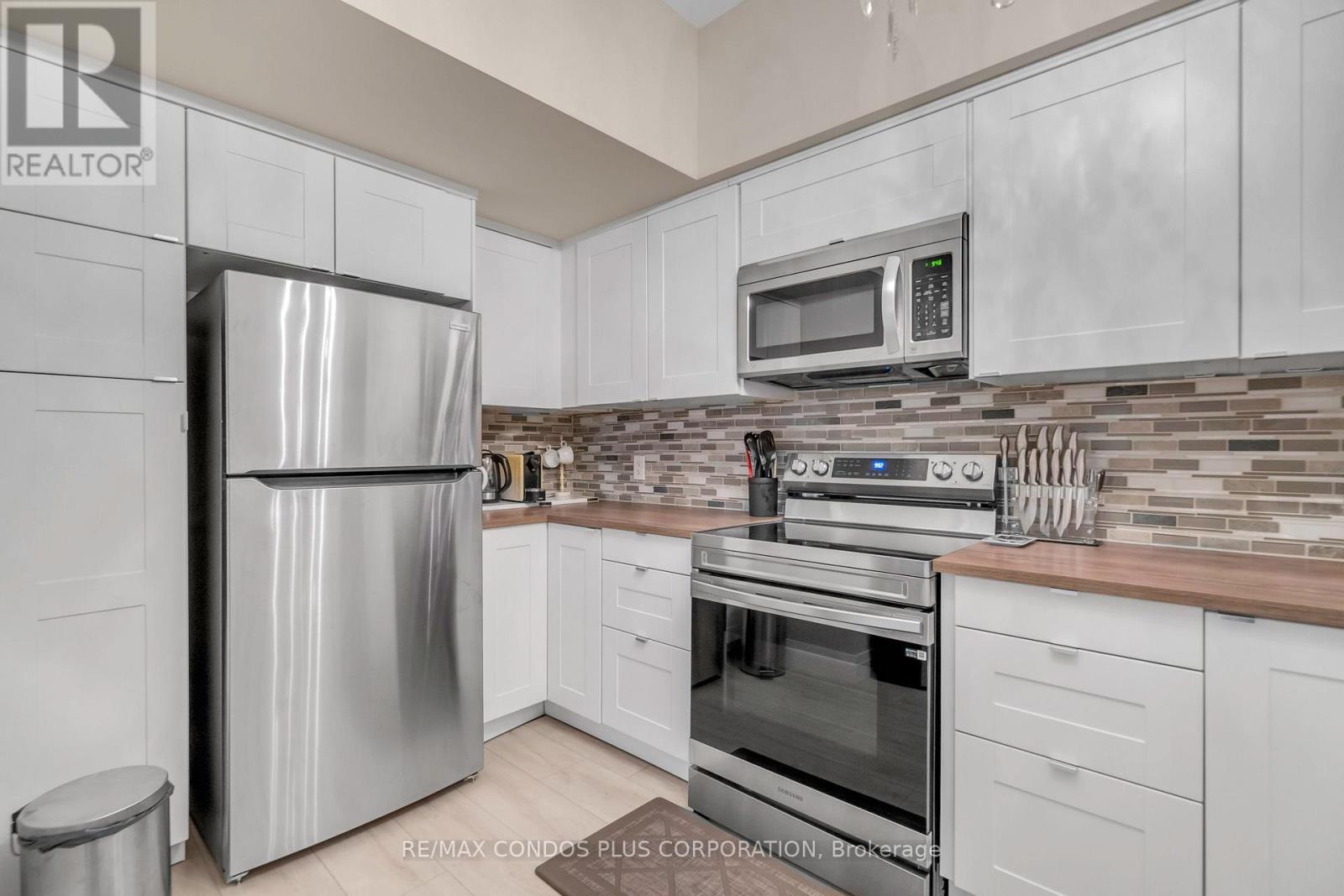 89 Superior Avenue, Toronto, Ontario  M8V 2M7 - Photo 6 - W12347660