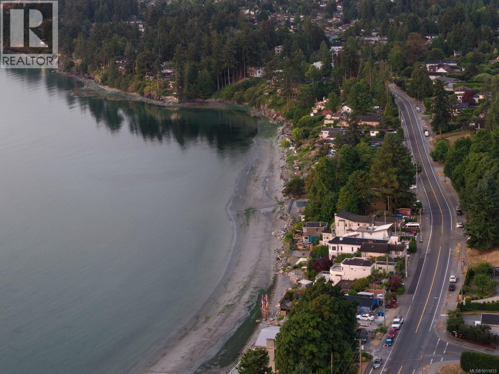 5009 Cordova Bay Rd, Saanich, British Columbia  V8Y 2K1 - Photo 38 - 1011033