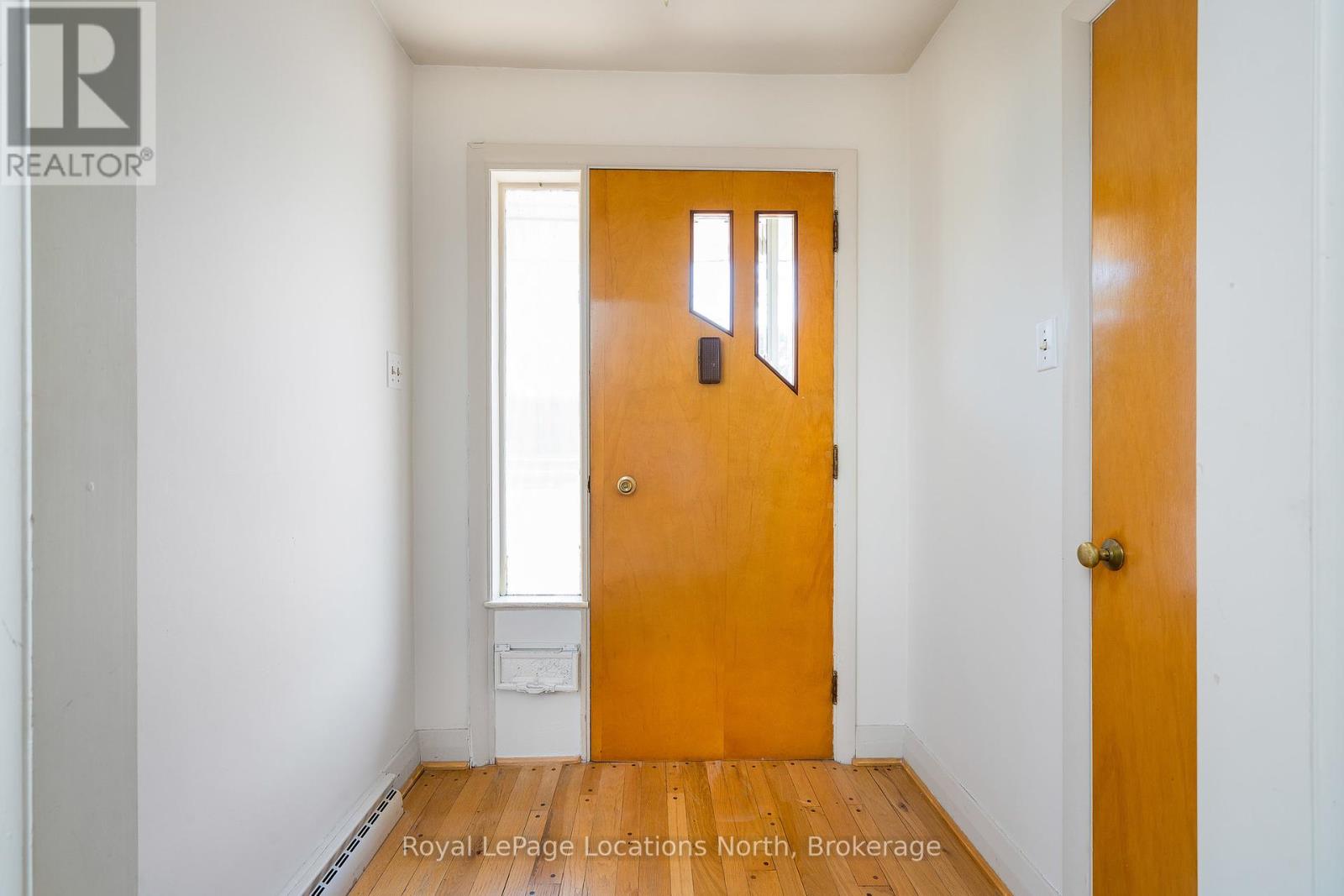 75 Fifth Street, Collingwood, Ontario  L9Y 1X2 - Photo 10 - S12347819