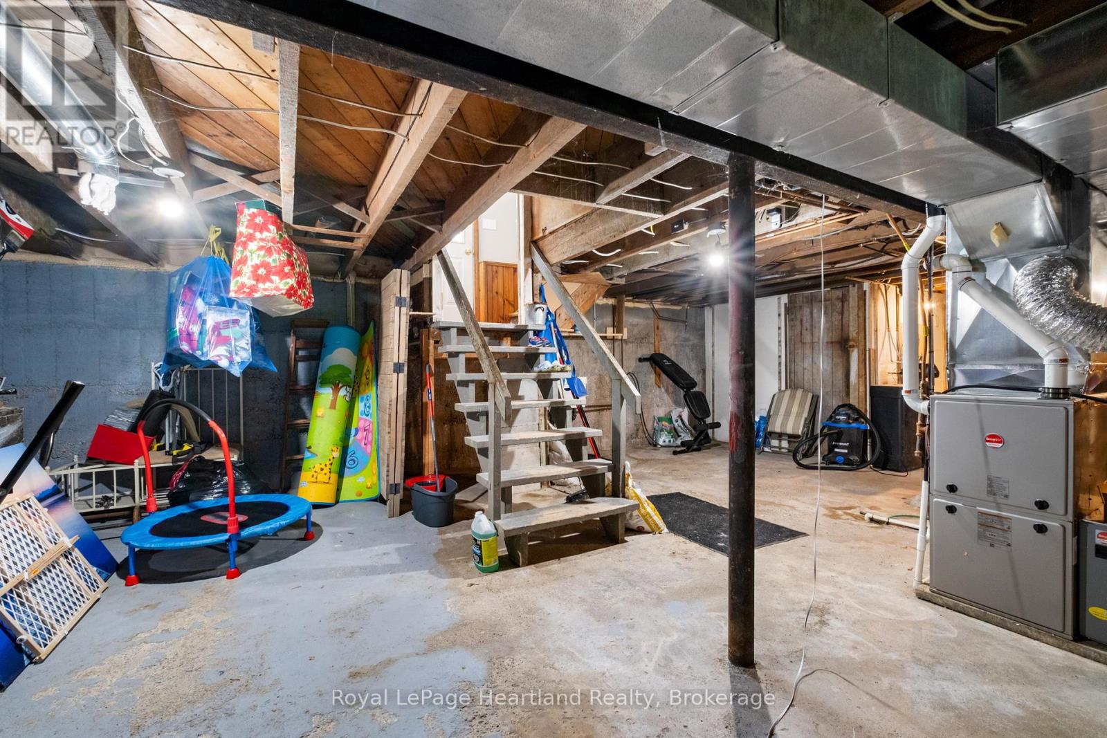 38480 Blyth Road, Ashfield-Colborne-Wawanosh, Ontario  N0M 1E0 - Photo 28 - X12347780