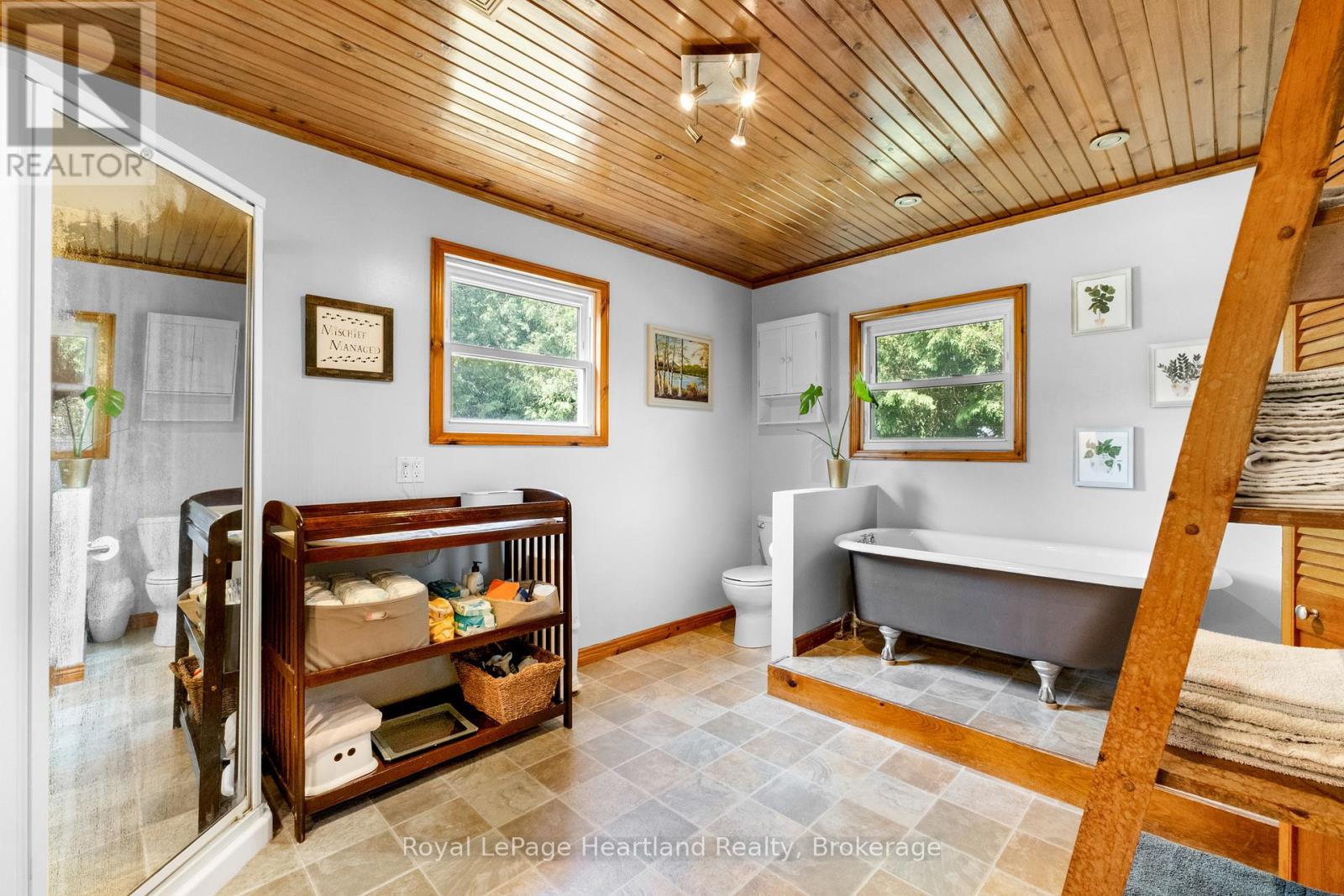 38480 Blyth Road, Ashfield-Colborne-Wawanosh, Ontario  N0M 1E0 - Photo 8 - X12347780