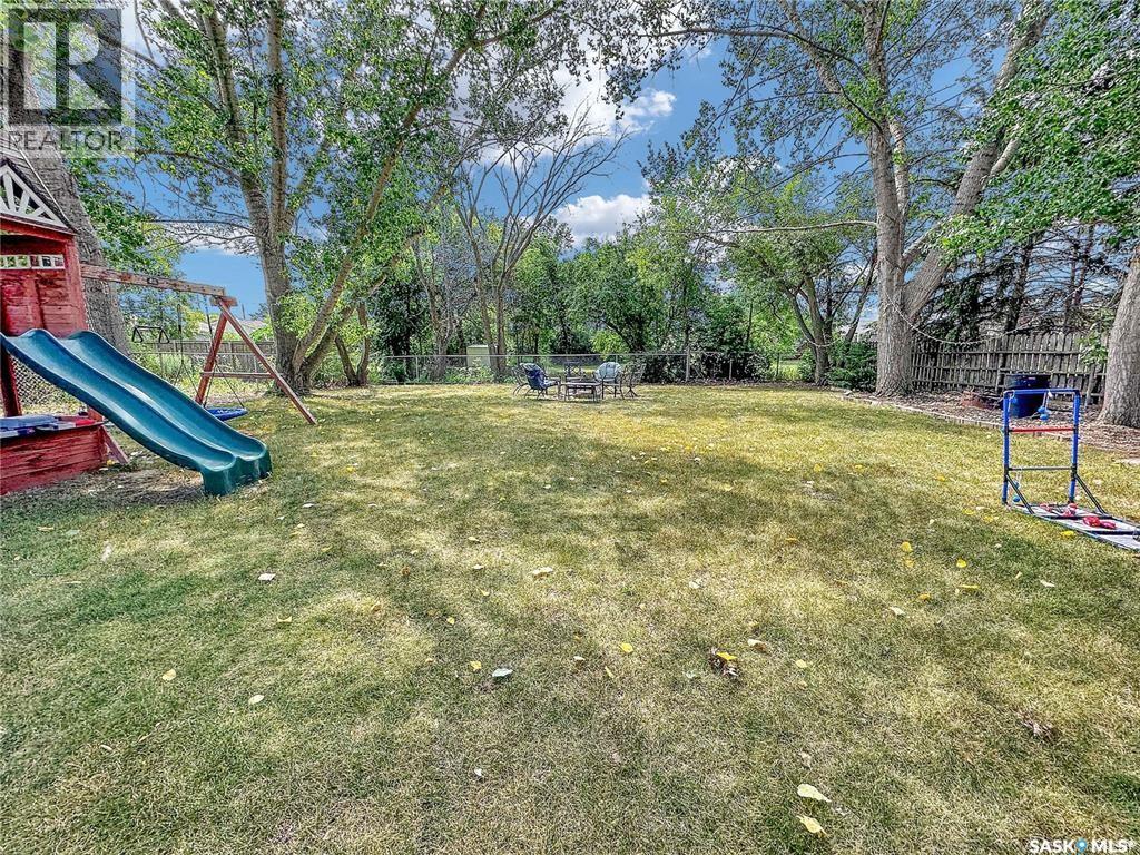 Property at 219 4th AVENUE image 5