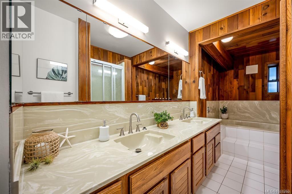 141 Thulin St, Campbell River, British Columbia  V9W 2K4 - Photo 35 - 1011260