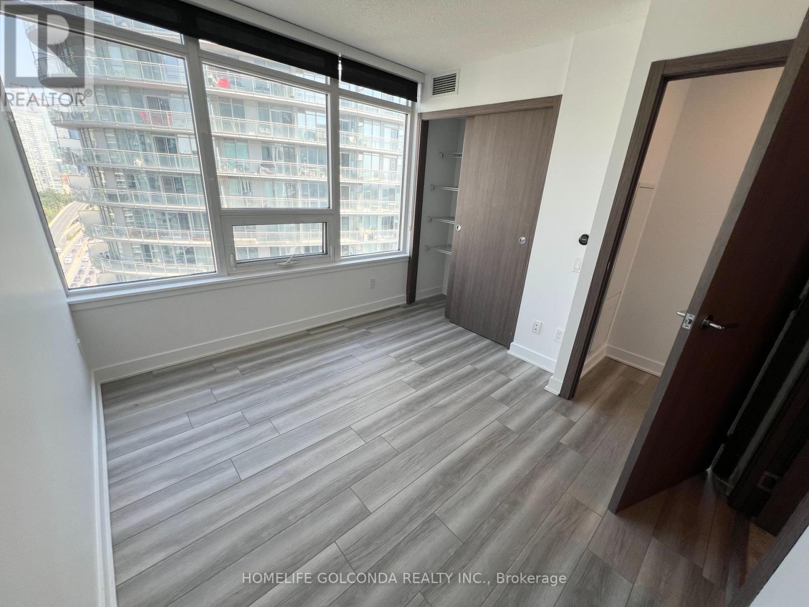 2515 - 17 Bathurst Street, Toronto, Ontario  M6A 2E1 - Photo 11 - C12347773