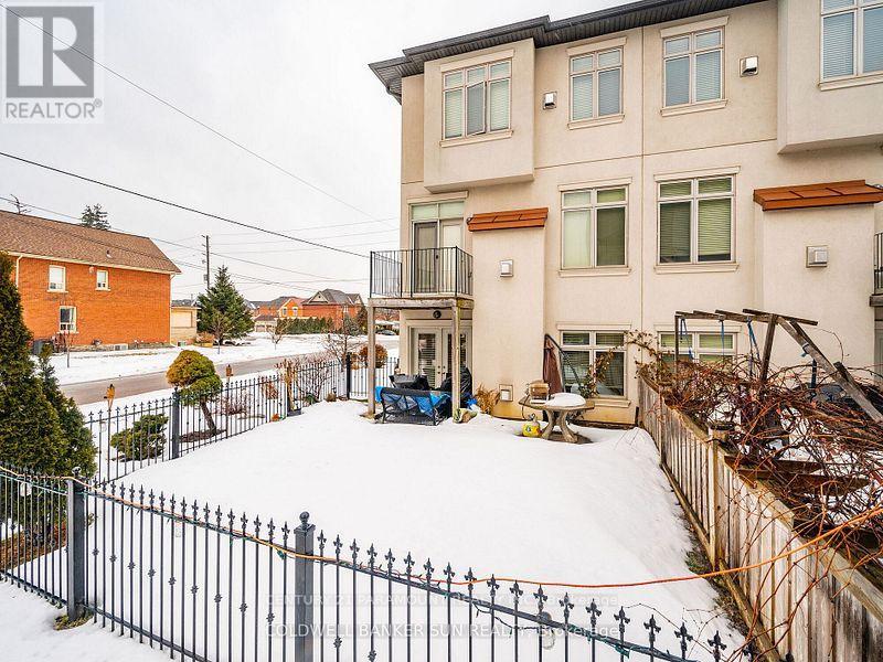 8283 Kipling Avenue E, Vaughan, Ontario  L4L 2A7 - Photo 24 - N12347764