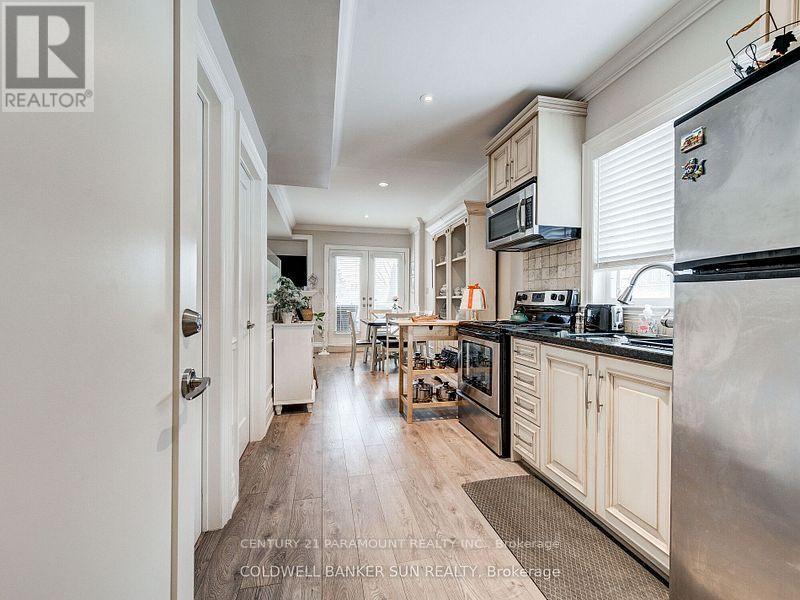 8283 Kipling Avenue E, Vaughan, Ontario  L4L 2A7 - Photo 4 - N12347764