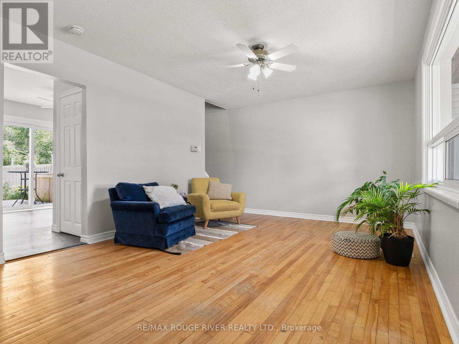 Property at 412 ALEXANDRIA DRIVE image 3