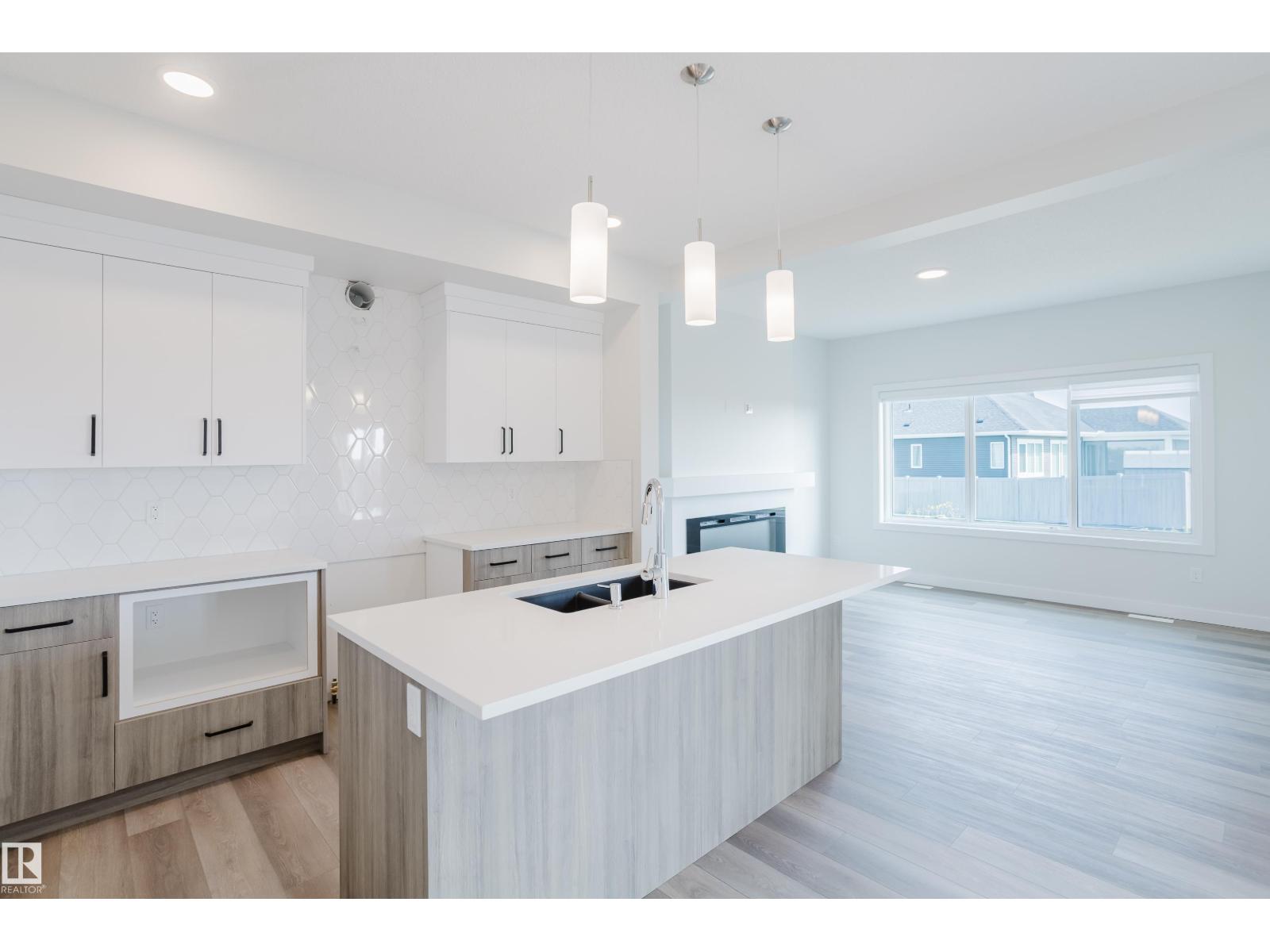 19007 20 Av Nw Nw, Edmonton, Alberta  T6M 3E8 - Photo 13 - E4453257