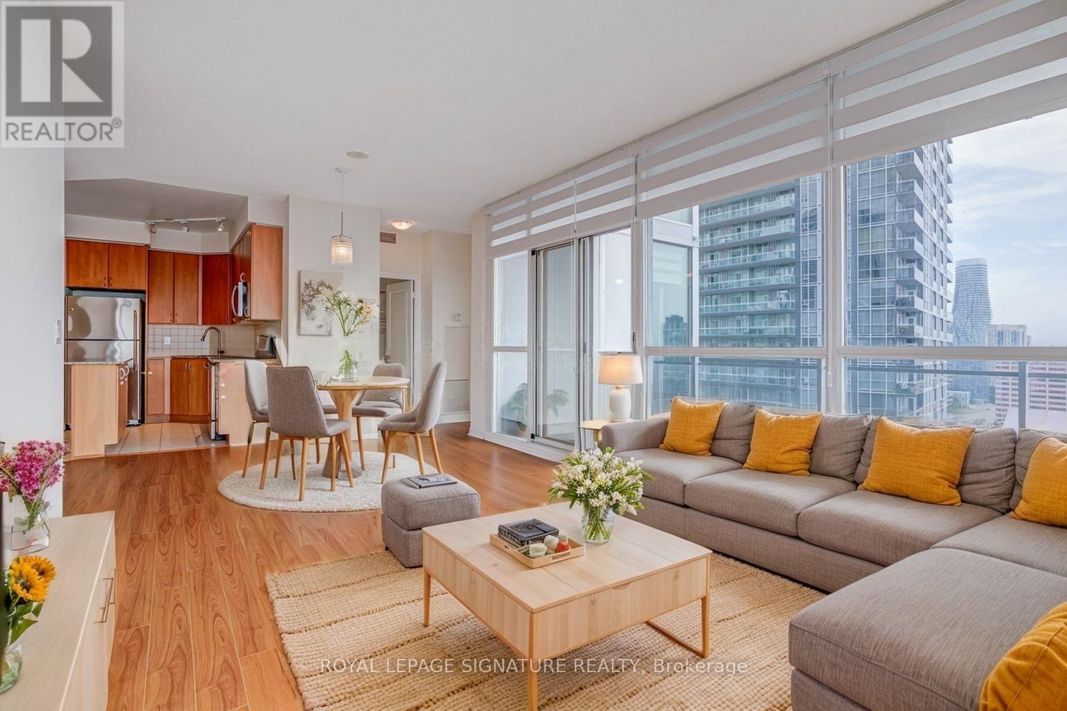 1808 - 225 Webb Drive, Mississauga (City Centre), Ontario  L5B 4P2 - Photo 9 - W12347707