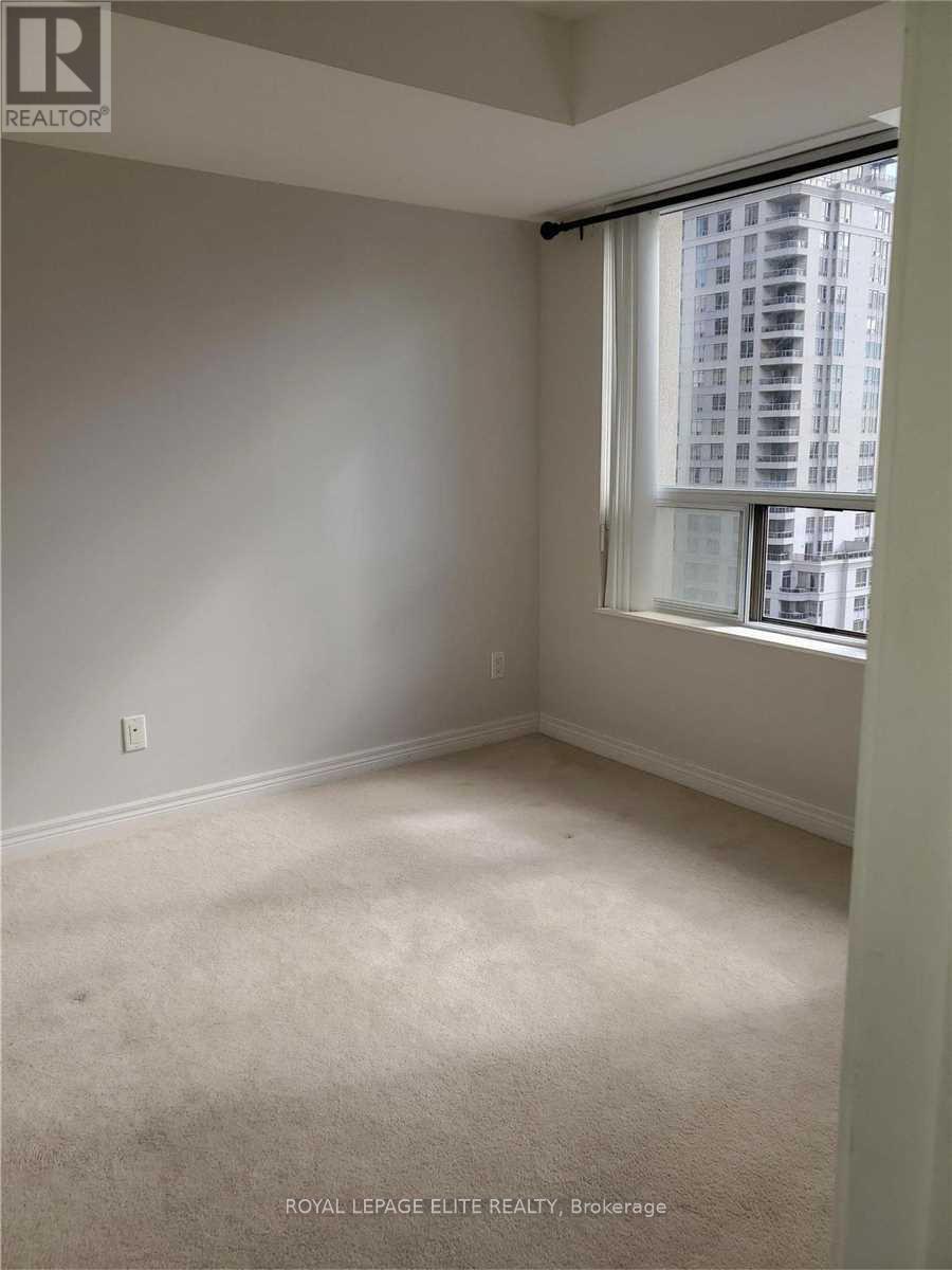 1707 - 310 Burnhamthorpe Road W, Mississauga, Ontario  L5B 4P9 - Photo 3 - W12347799