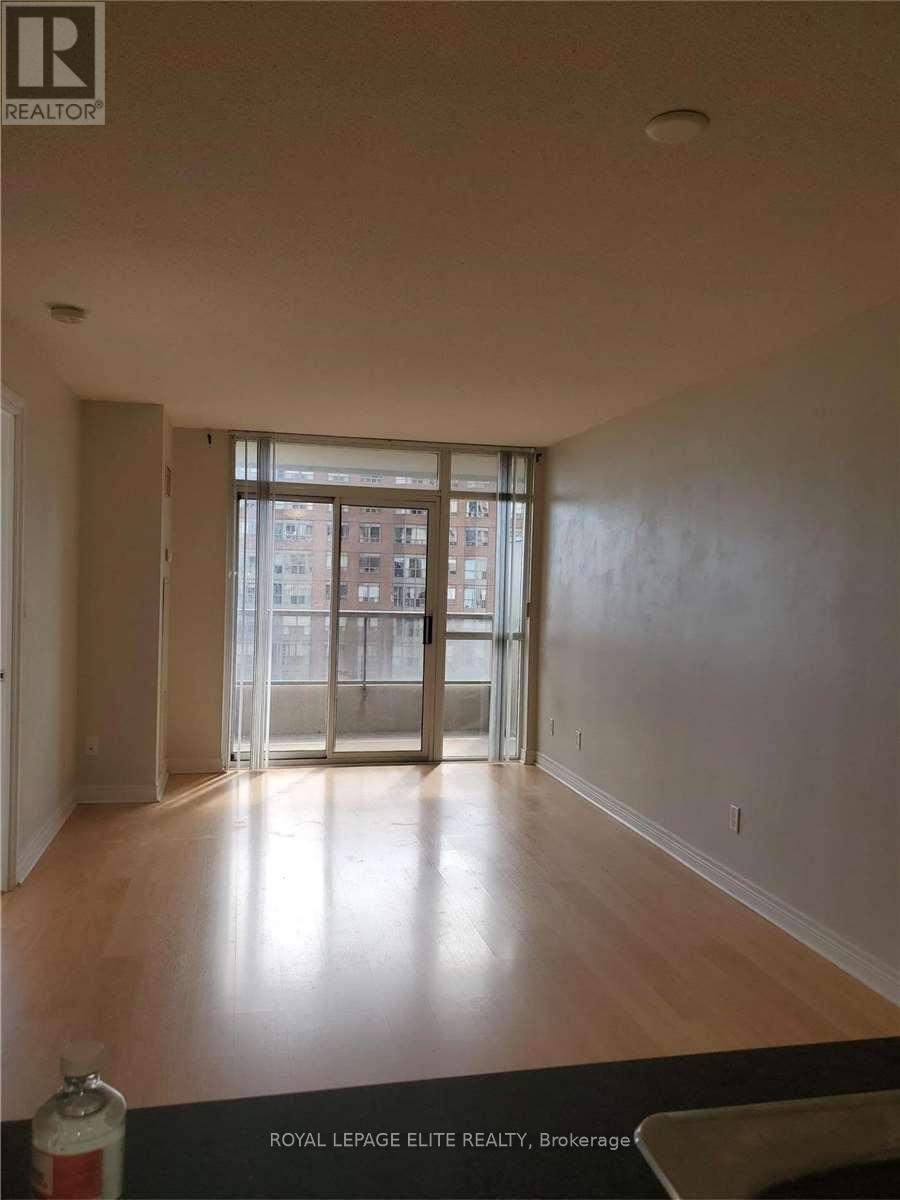 1707 - 310 Burnhamthorpe Road W, Mississauga, Ontario  L5B 4P9 - Photo 6 - W12347799