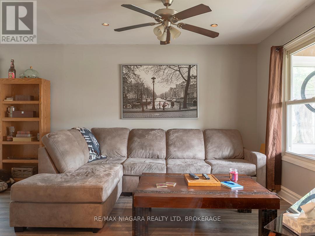 Property at 35 CROSS STREET image 5