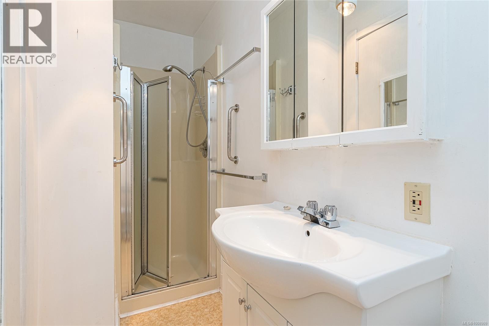 157 Robertson St, Victoria, British Columbia  V8S 3X3 - Photo 20 - 1008909