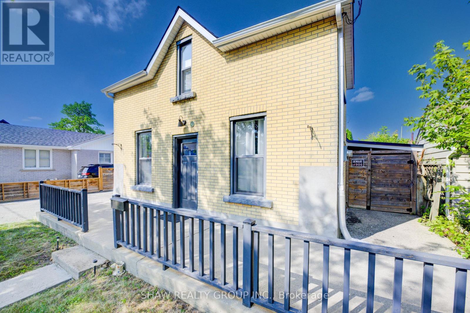 Property at 17 PORTLAND STREET image 2